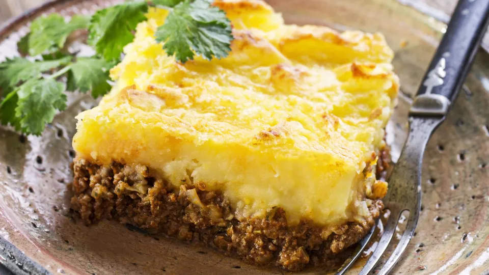 Esta receita de empadão faz-se na frigideira. Não, não enlouquecemos