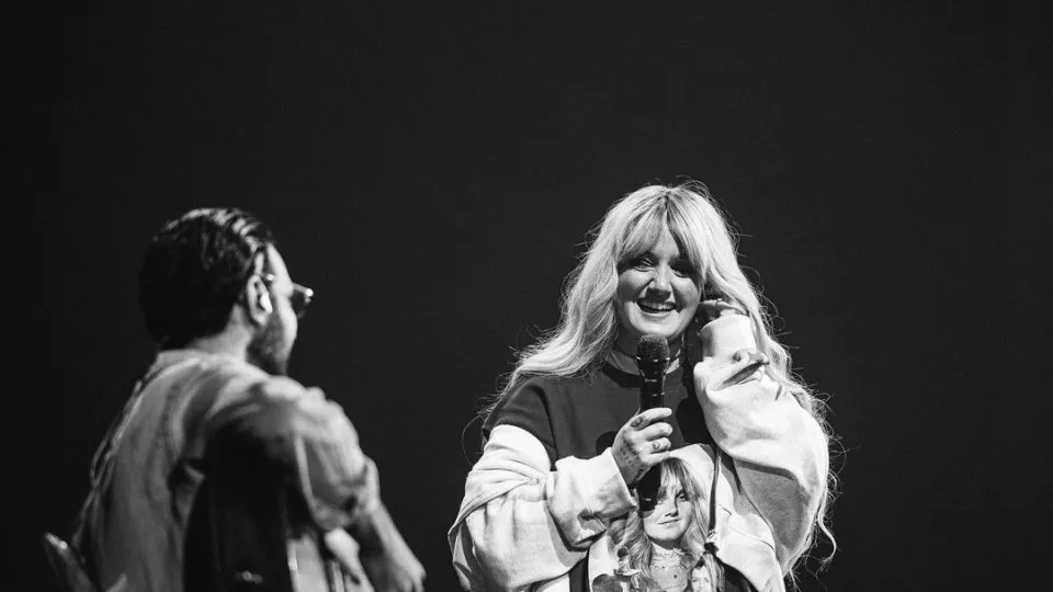 Carolina Deslandes abre o coração após noite inesquecível