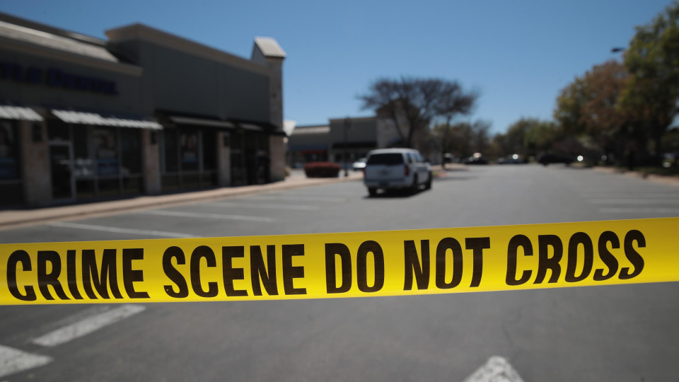 Um morto e cinco feridos em tiroteio num restaurante no Tennessee