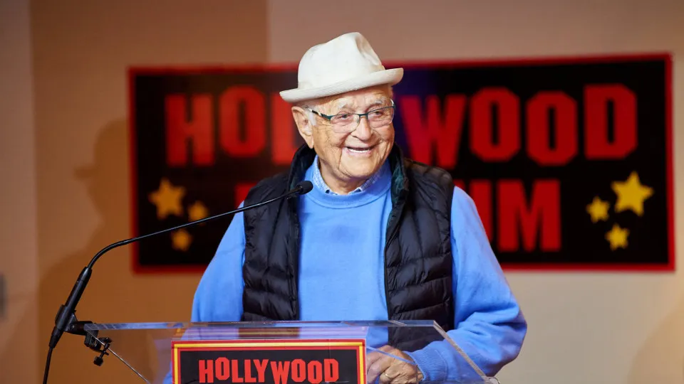 Produtor e argumentista norte-americano Norman Lear morre aos 101 anos