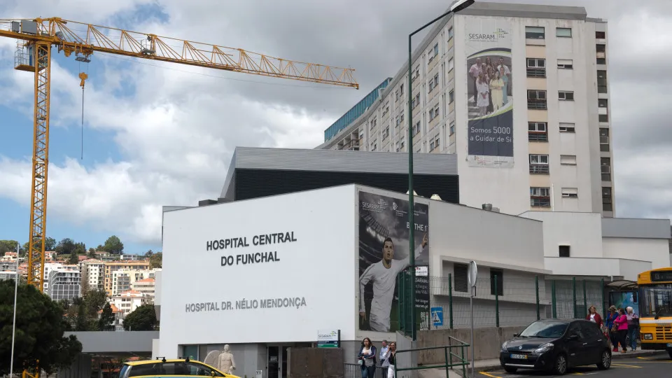 Hospital Central do Funchal ; Hospital Dr. Nélio Mendonça ; Madeira ; Funchal