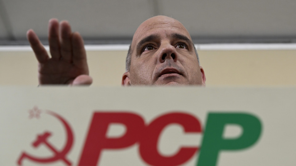 PCP defende que quem não rejeitar programa "dele fica aprisionado"