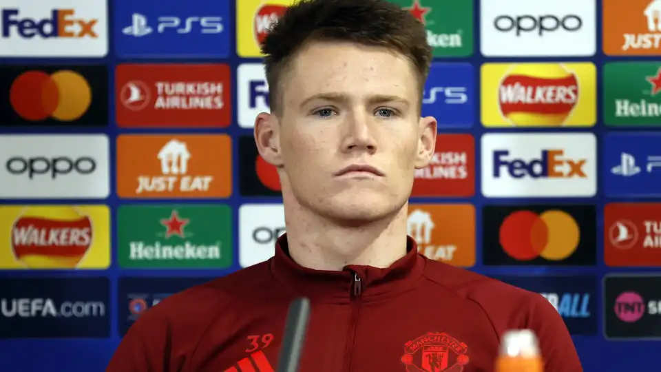 McTominay defende Ten Hag, mas admite: "Balneário tem sido tóxico..."