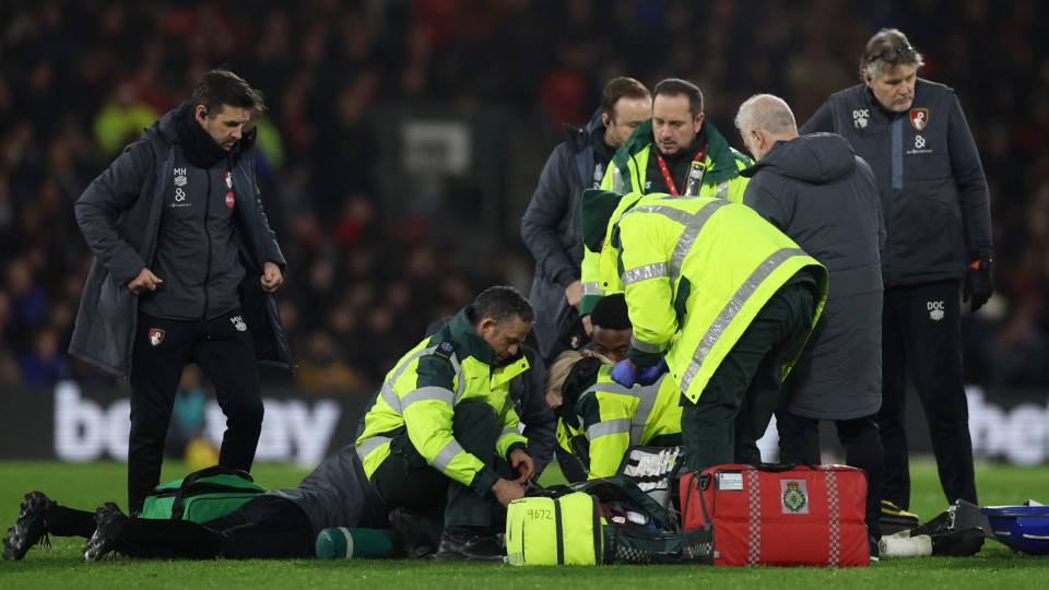 Capitão do Luton teve colapso em pleno jogo em Bournemouth