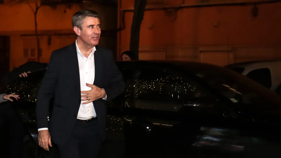 "Nesta fase em que nos encontramos, o Governo deve ter especial recato"