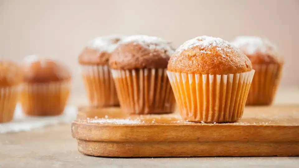 Já provou 'muffins' de ananás? Experimente esta receita