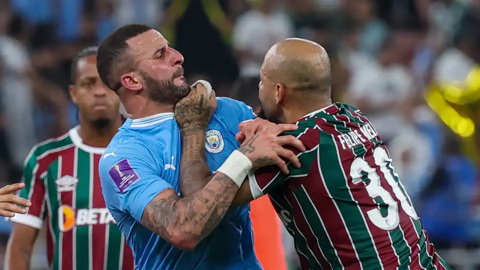 Felipe Melo inicia confusão após final do Mundial de Clubes. As imagens 