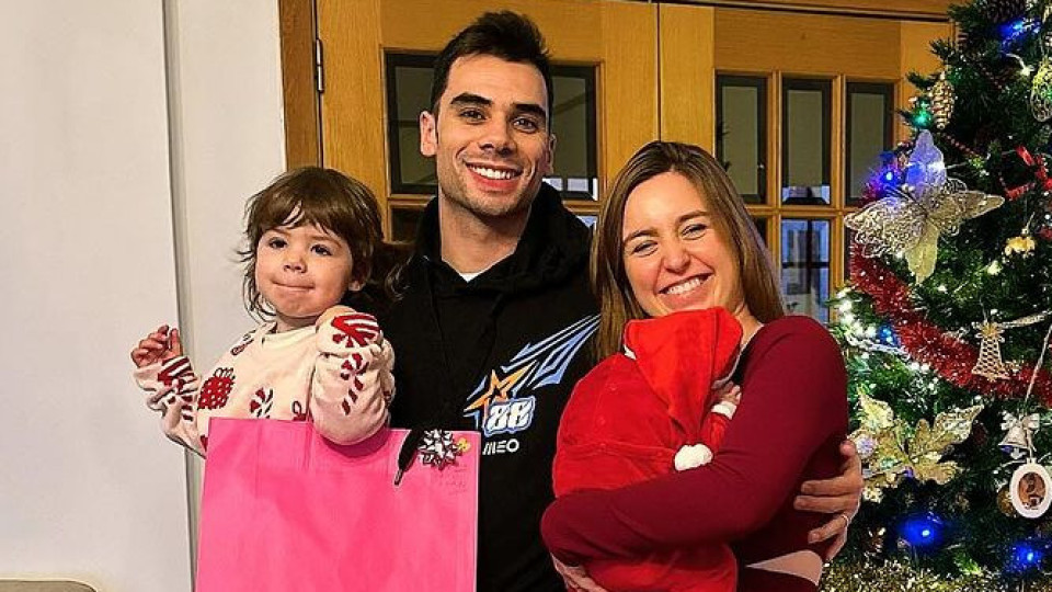 Miguel Oliveira vive primeiro Natal a quatro, após nascimento do filho