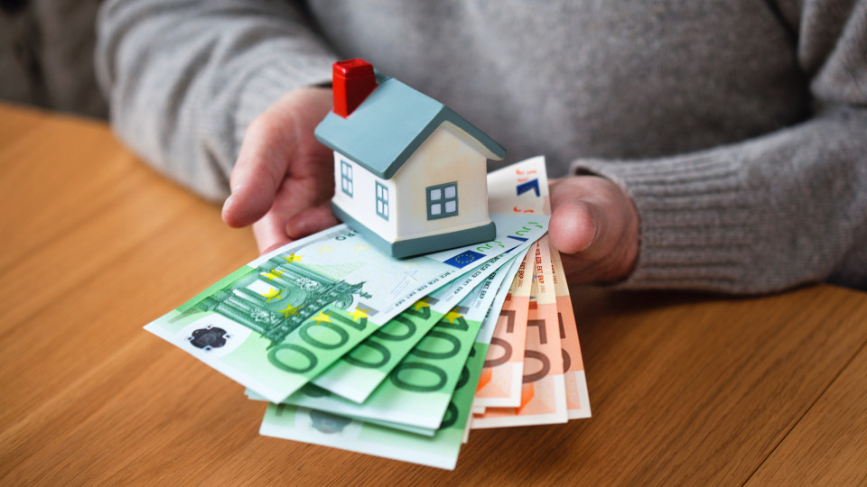 Rendas das casas mais caras. Subiram 350€ em 2023, revela barómetro