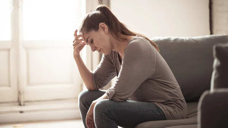 Saiba como é que a depressão pode afetar os ossos