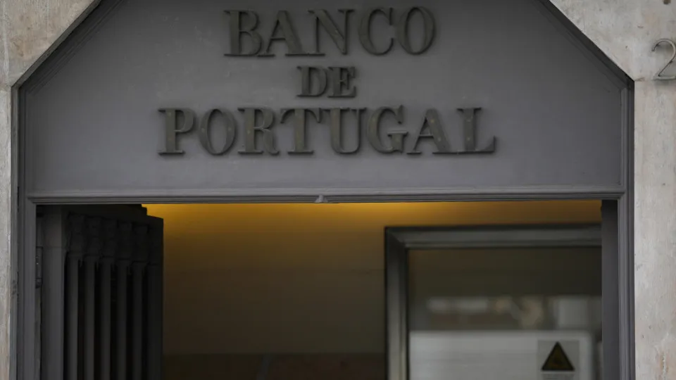 Taxa de juro das novas operações de crédito à habitação cai para 2,86%