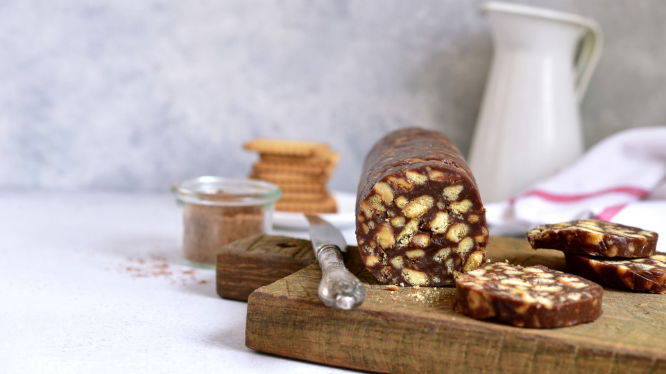 Não há nada como um salame de chocolate - e este é 'fit' 