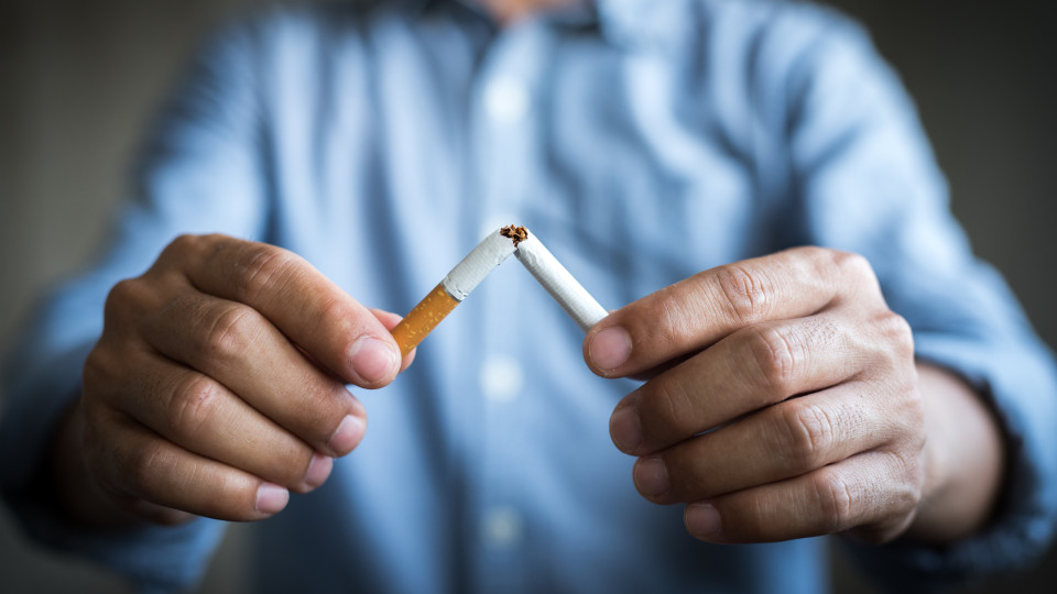 Parar de fumar é um desafio? Este medicamento pode ajudar, diz estudo