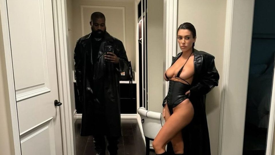 O look (muito reduzido) da namorada de Kanye West e a mensagem do rapper
