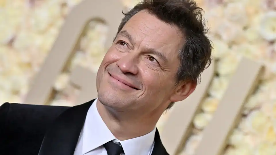 Dominic West pede regresso de 'The Crown' e tem outro papel em vista