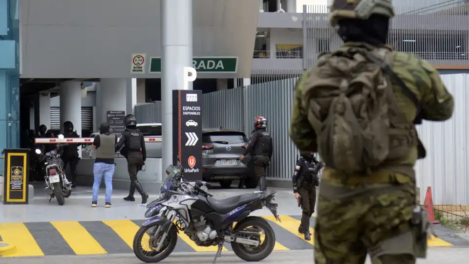 Dos reféns à dinamite. Os contornos do ataque armado a TV equatoriana