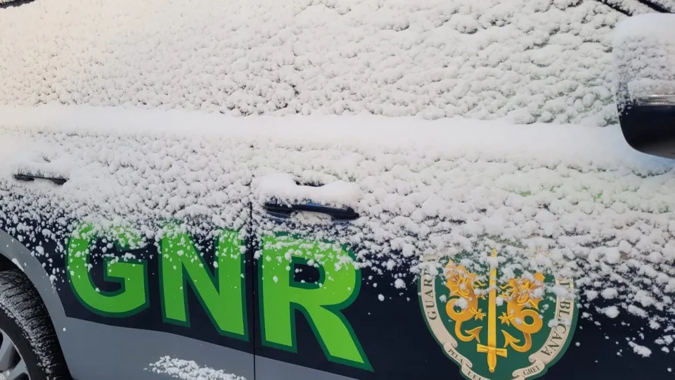 Neve na Serra da Estrela. Eis os conselhos da GNR para uma viagem segura