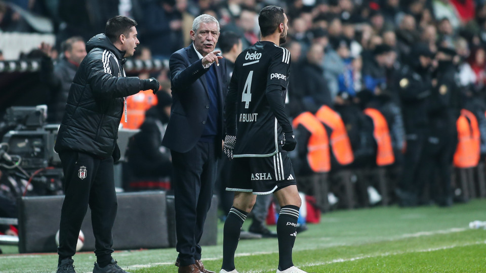 'Chicotada' faz efeito. Fernando Santos sorri na estreia pelo Besiktas