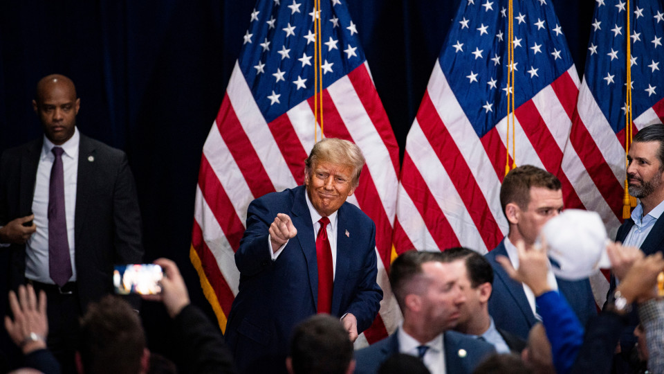 "Momento de o país se unir". Trump vence primárias republicanas do Iowa