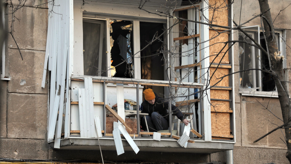 Ataque com mísseis russos causa três mortos em Odessa