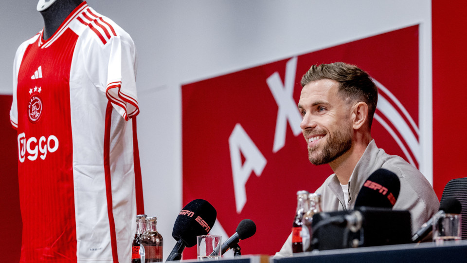 Henderson evita 'gaffe' monumental na chegada ao Ajax: "Fui ao Google..."