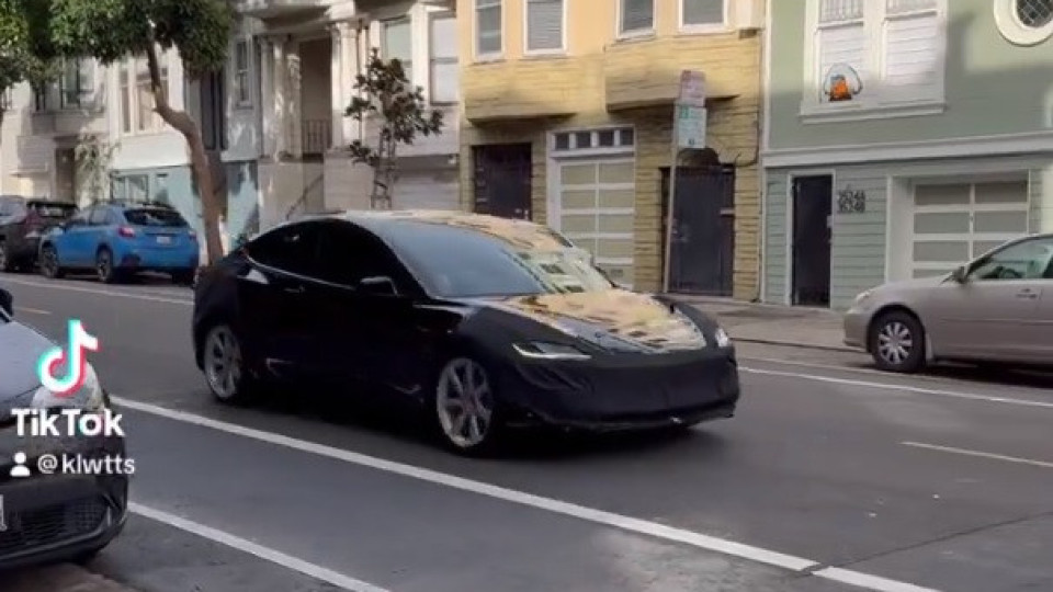 Novo Model 3 Performance da Tesla visto nas ruas de São Francisco