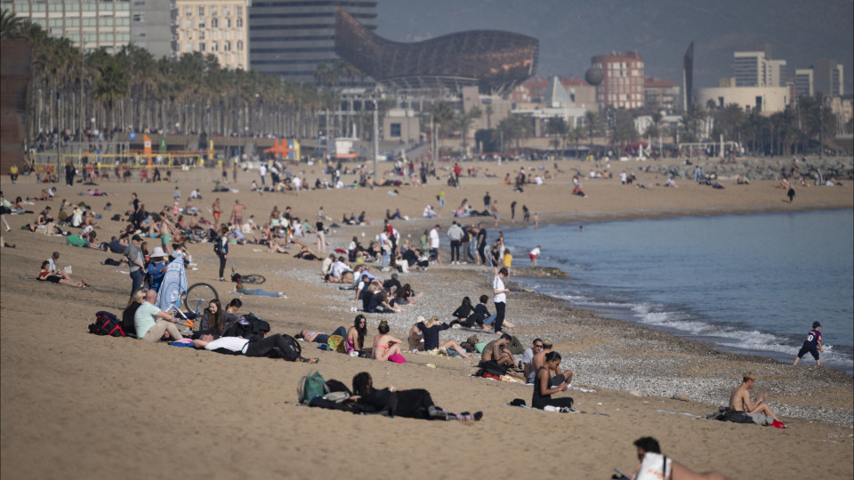 É verão em janeiro? Espanha regista 30ºC (e com direito a banhos de sol)