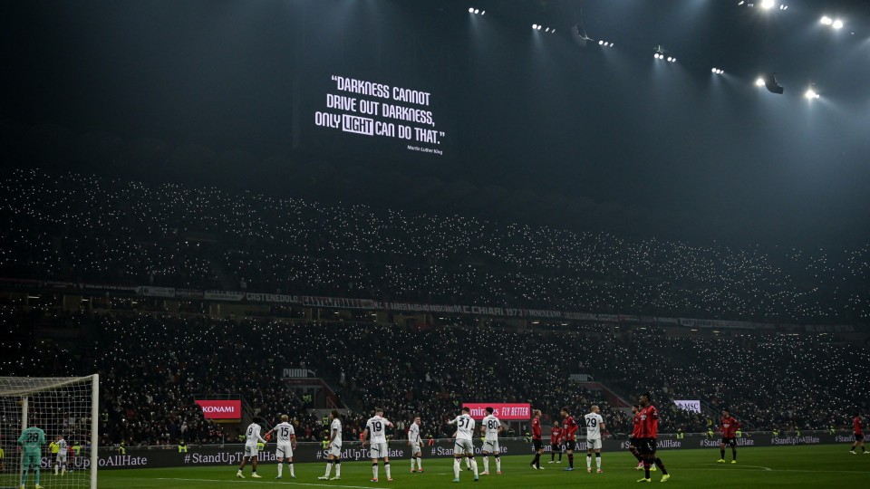 AC Milan usa frase de Martin Luther King para apoiar Mike Maignan