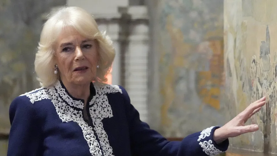 Depois de Carlos III, Camilla lida com cirurgia de mais um familiar