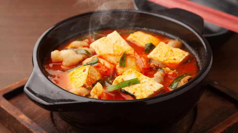 Esta sopa de tofu está cheia de proteína e fortalece o coração