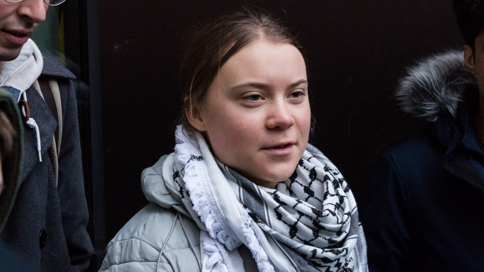 Greta Thunberg bloqueia fábrica de processamento de gás da Noruega