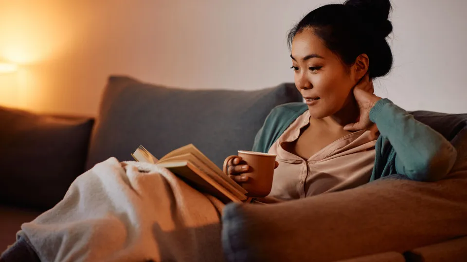 Relaxe antes de ir para a cama com uma chávena desta infusão