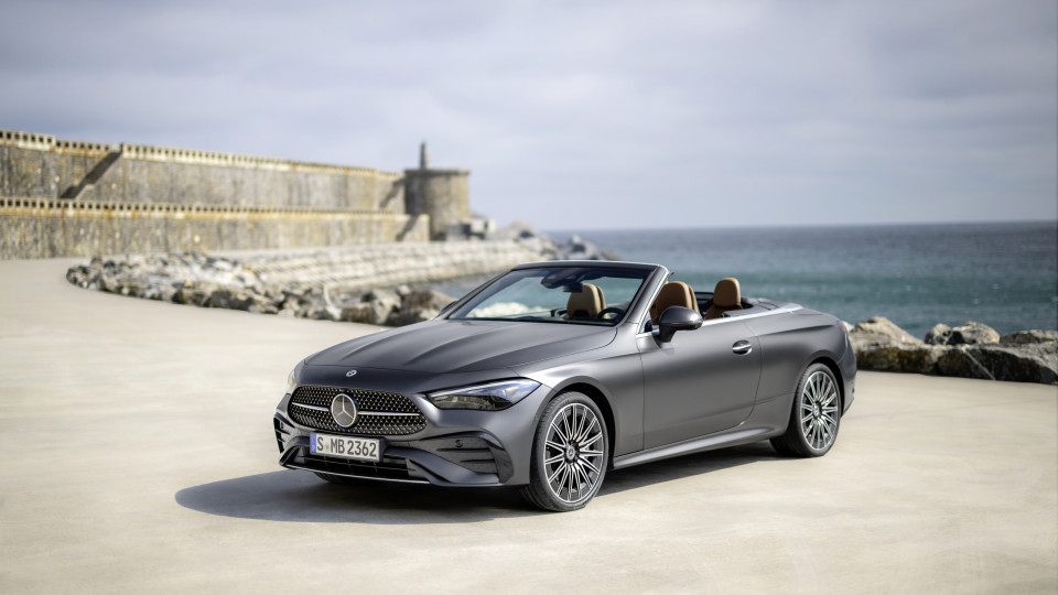 Mercedes-Benz lança novo descapotável. Veja o CLE Cabrio ao pormenor