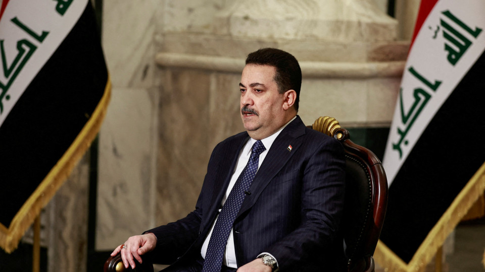 Primeiro-ministro iraquiano anuncia reabertura da maior refinaria do país
