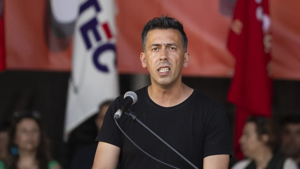 CGTP e UGT lado a lado contra pacote laboral e não afastam greve conjunta