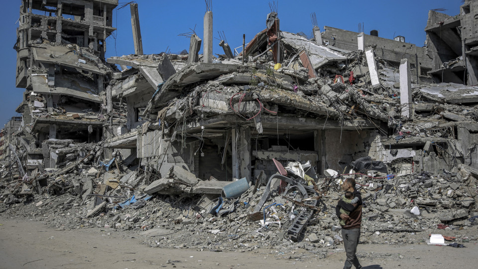 ONU alerta que ajuda a Gaza está "completamente paralisada"