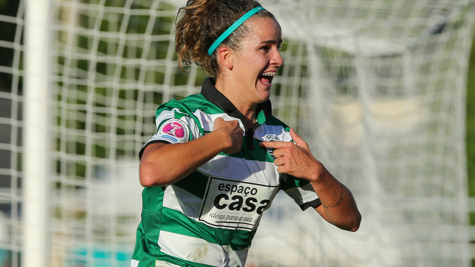 Oficial: Ana Capeta renova contrato com o Sporting