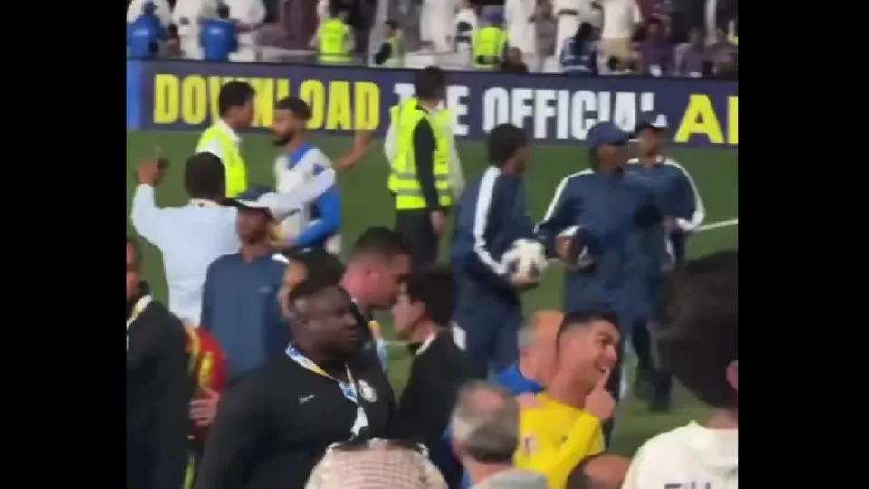 Gesto de Cristiano Ronaldo após derrota do Al Nassr está a dar que falar