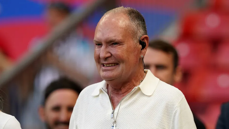 Paul Gascoigne revela que voltou dos "mortos": "Dopado como a me***..."