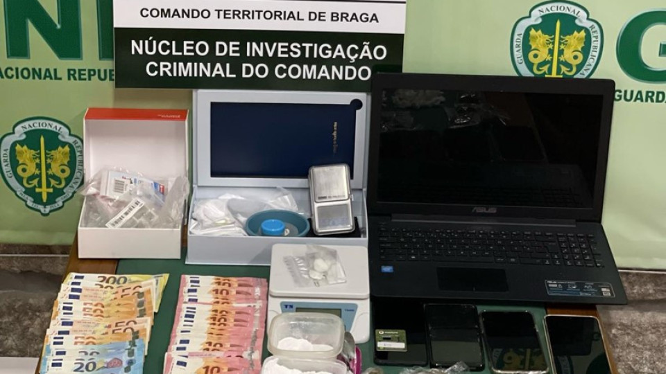 Trio de traficantes detido em Vizela com mais de 600 doses de droga