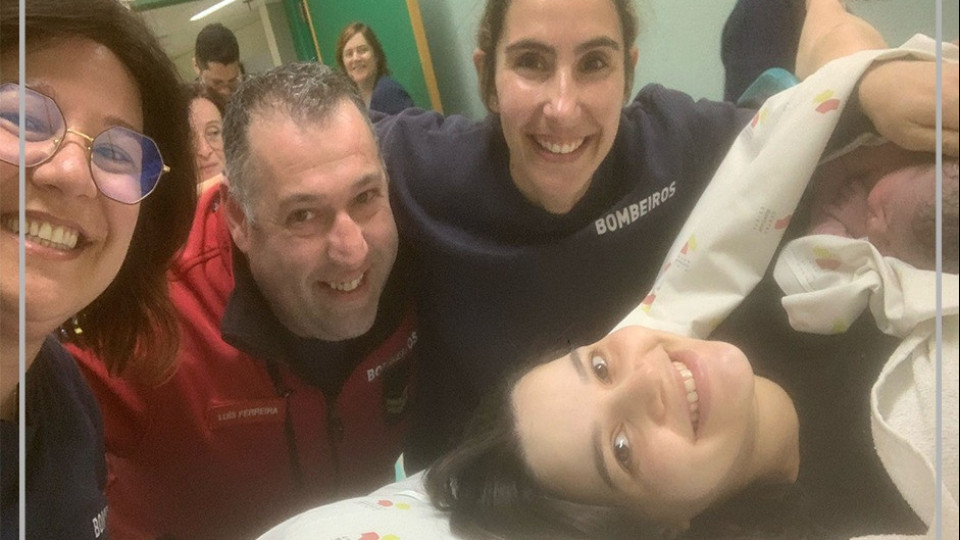 Bebé nasce "à porta do Hospital de Leiria" com ajuda dos bombeiros