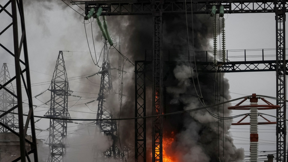 Kharkiv TV tower destroyed after Russian strike
