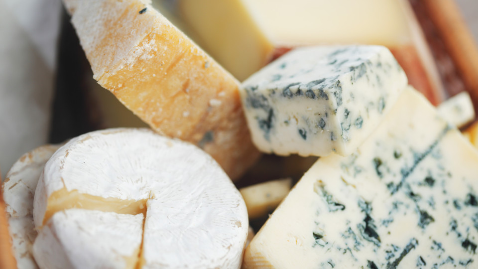 Nutricionista recomenda queijo proteico que ajuda a perder peso