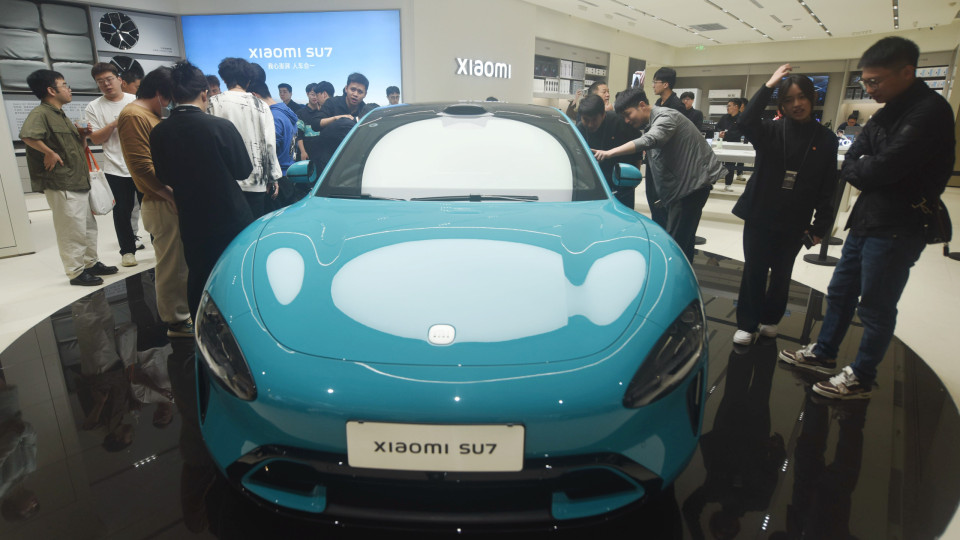 Xiaomi ainda agora apresentou um carro, mas está um SUV a caminho