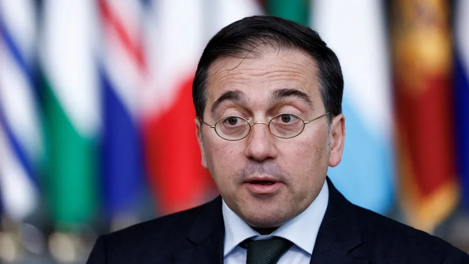China anuncia visita de Albares e destaca relação estreita com Espanha
