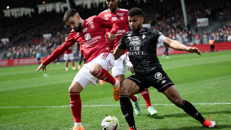 Brest consolidates second place in Ligue 1 with victory over Metz
