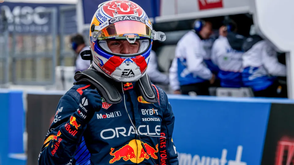 Max Verstappen já ultrapassou mais um registo de Ayrton Senna