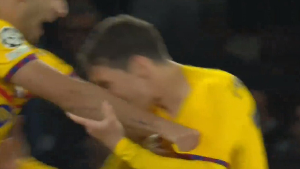 Barcelona fechou a reviravolta com este golo (de um aniversariante)