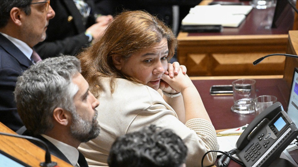 Deputados do PS terão dia marcado para receber eleitores do seu distrito