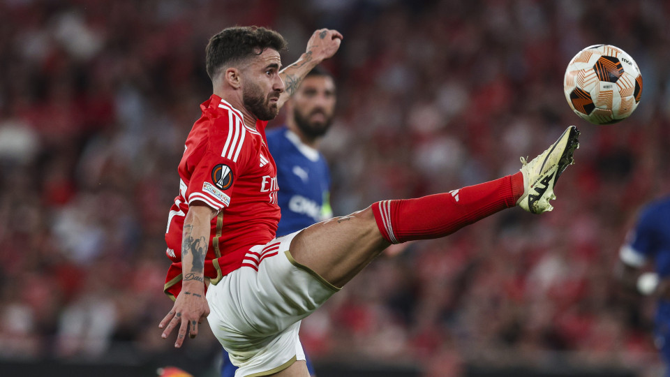 There's a Portuguese in Saudi Arabia with an eye on Rafa Silva... and it's not Jesus